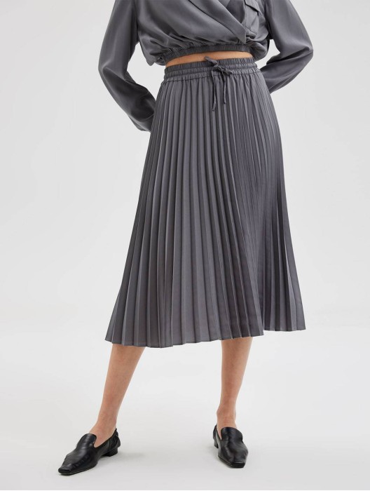 Pleated Mid-Length Skirt