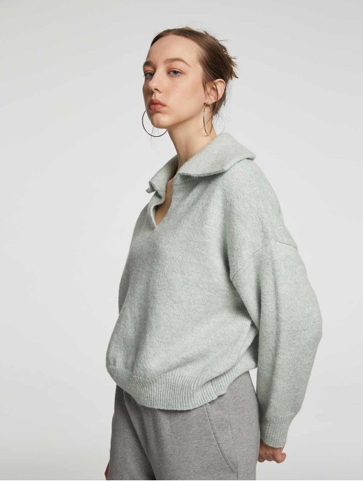 Relaxed Spread-collar Jumper
