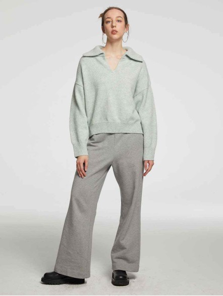 Relaxed Spread-collar Jumper