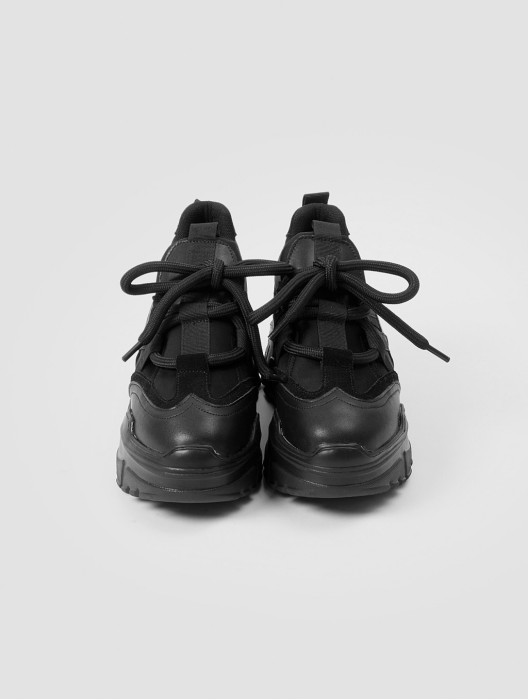 Round Toe Leather Sneakers